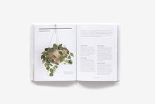 Charger l&#39;image dans la galerie, &quot;The New Plant Parent&quot; Book by Darryl Cheng - Root Houseplants
